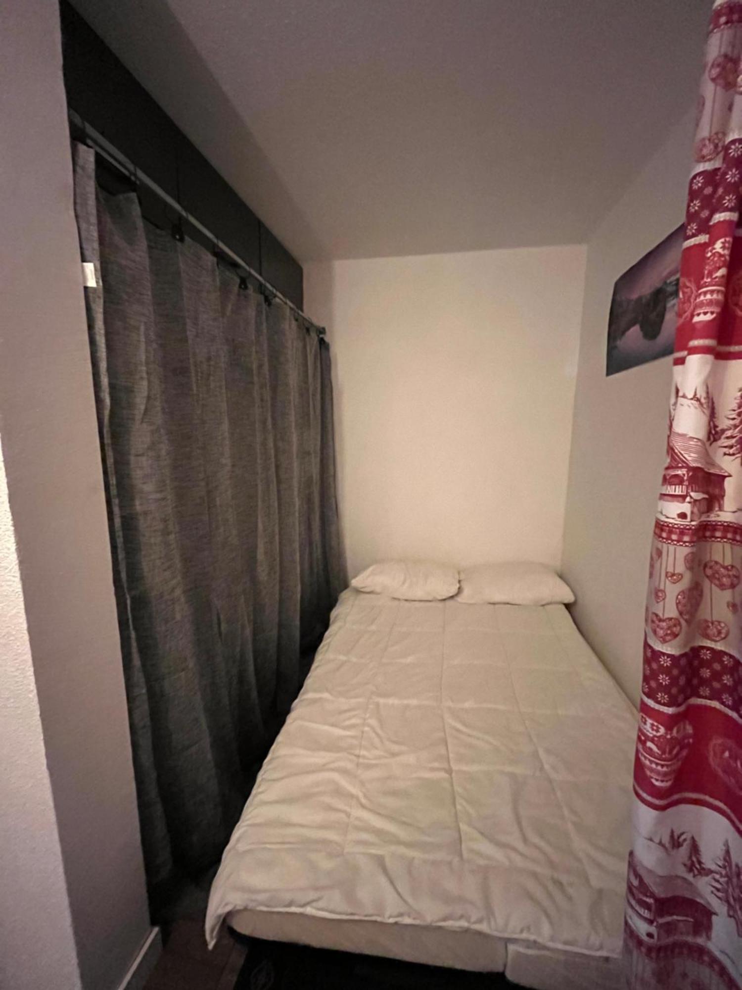 Studio Cabine Cosy A 5Min A Pieds Des Pistes Et Du Centre Ville لي جيه المظهر الخارجي الصورة