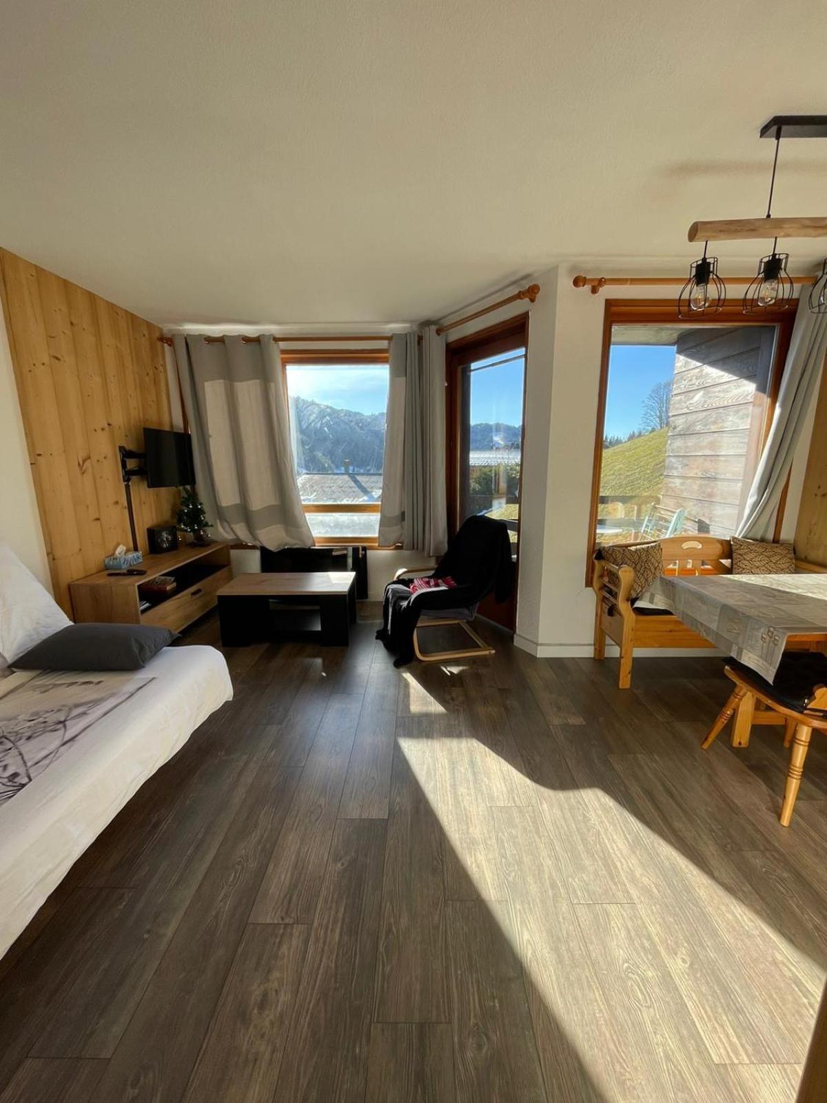 Studio Cabine Cosy A 5Min A Pieds Des Pistes Et Du Centre Ville لي جيه المظهر الخارجي الصورة